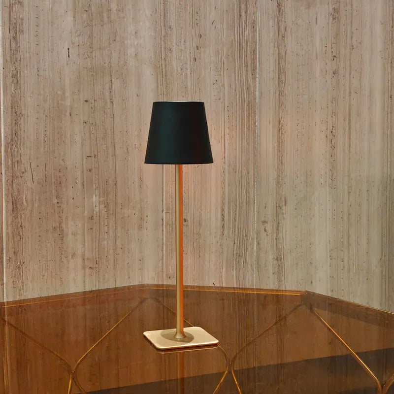 Lampe de table haute dimmable