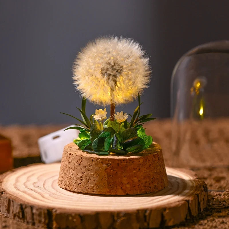 Lampe de nuit fleurs éternelles sous cloche