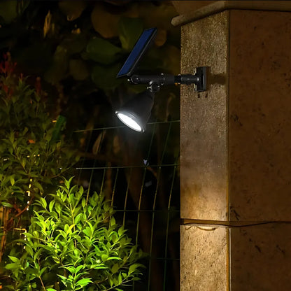 Projecteur solaire de jardin