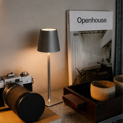 Lampe de table haute dimmable