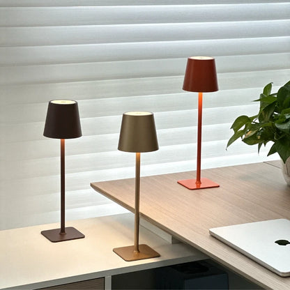 Lampe de table haute dimmable