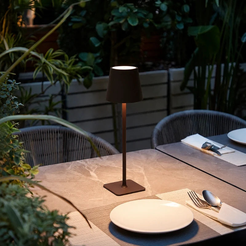 Lampe de table haute dimmable