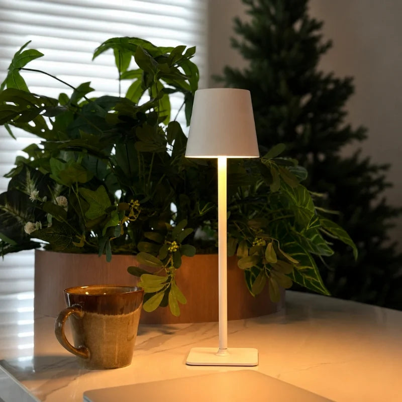 Lampe de table haute dimmable