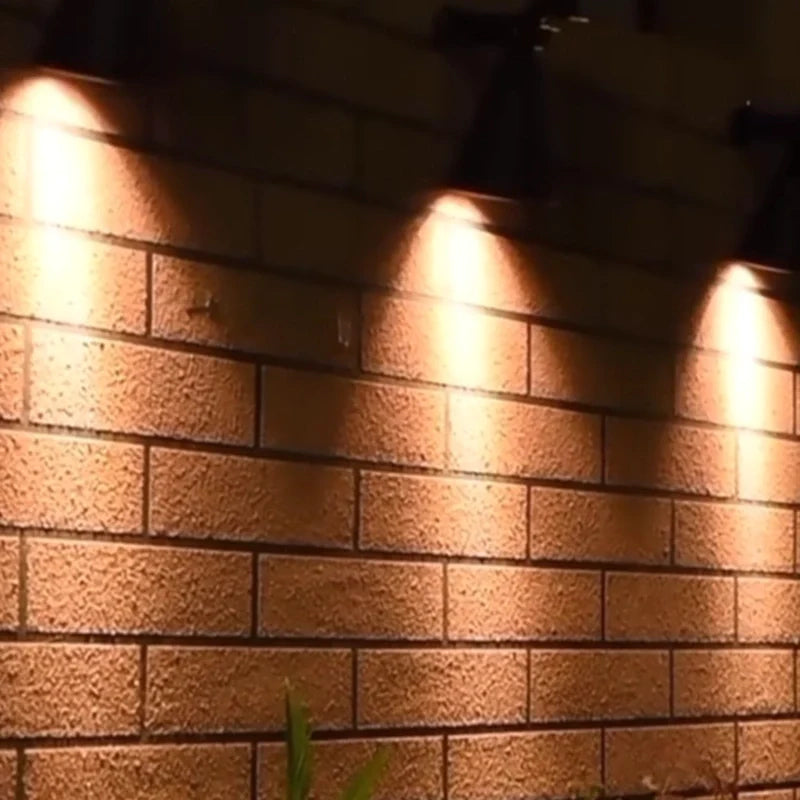 Projecteur solaire de jardin
