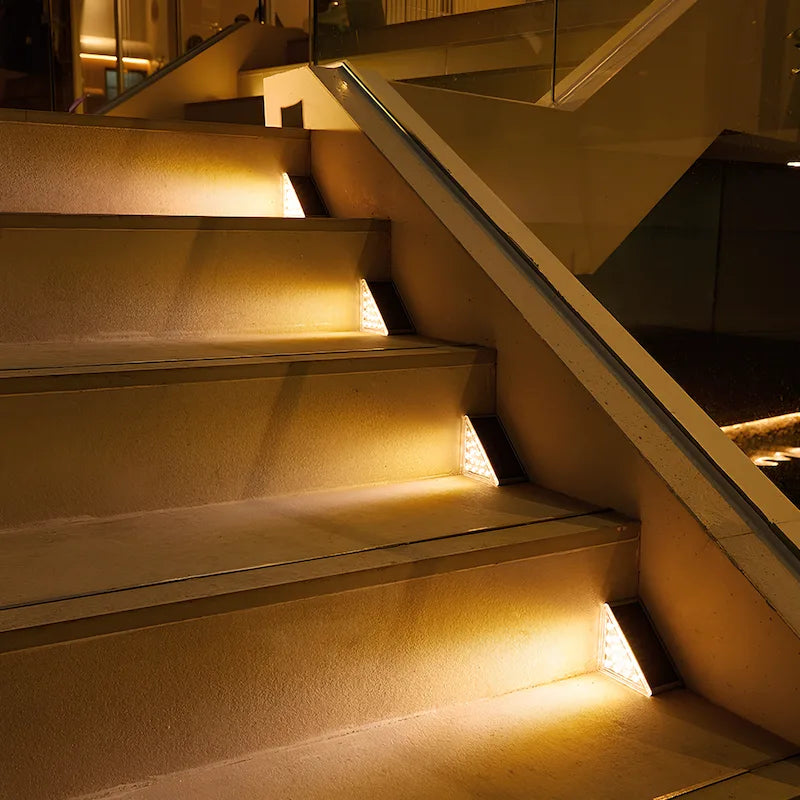 Lumière d'escalier solaire