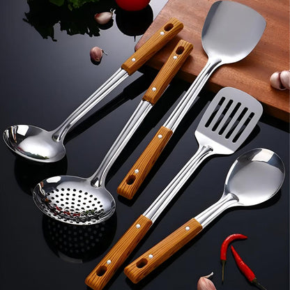 Ensemble d'ustensiles de cuisine inox et bois