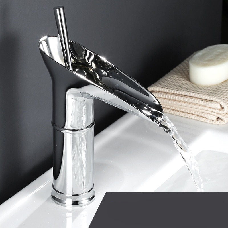 Robinet Cascade Laiton Vintage