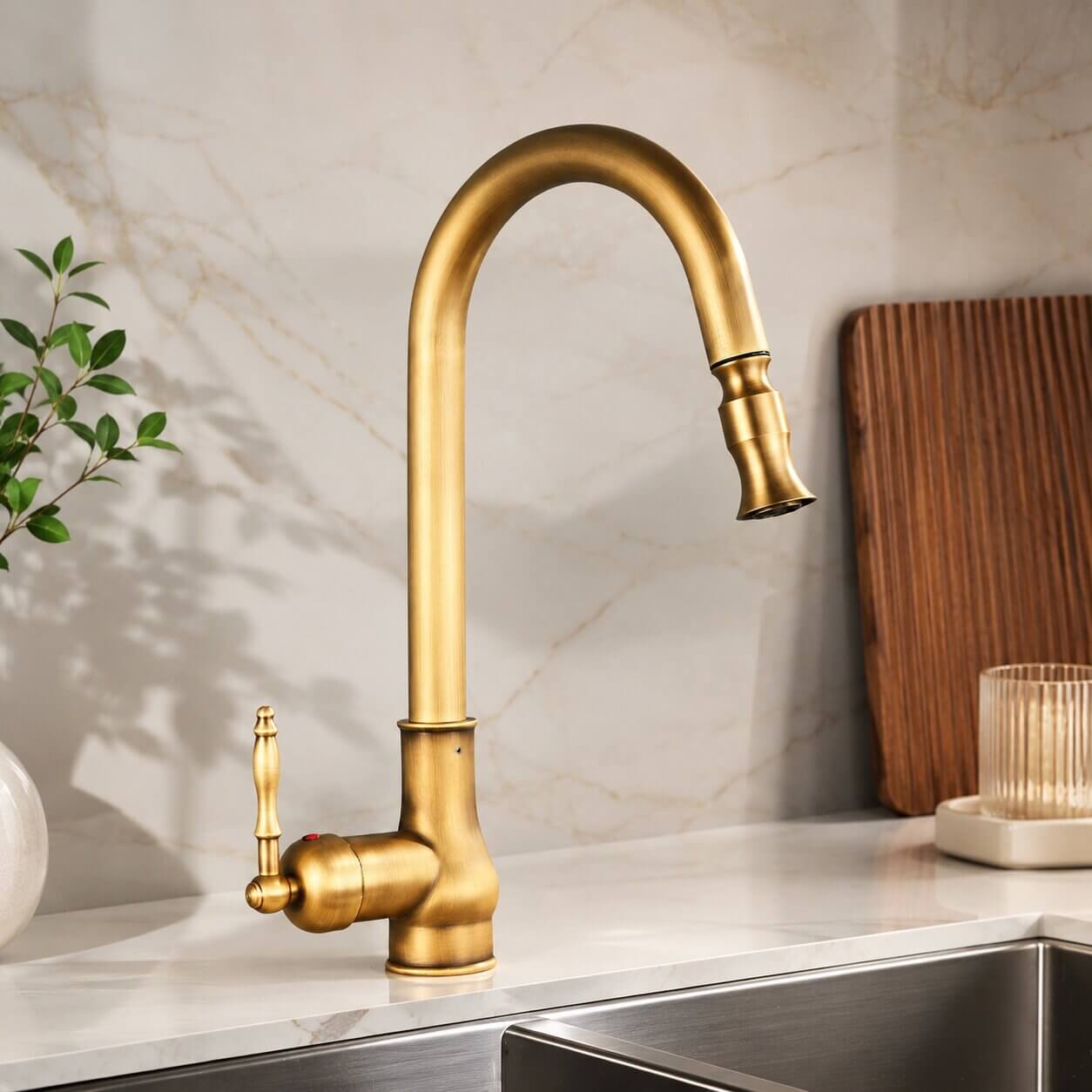 Robinet de cuisine extensible en laiton antique